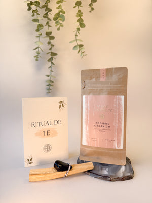 Ritual de té con Pouch chica